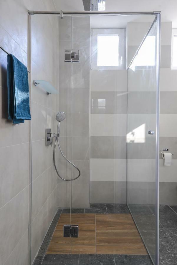 Chic 1Br With Terrace In Sofia City Center By Flat Mаnager Zewnętrze zdjęcie